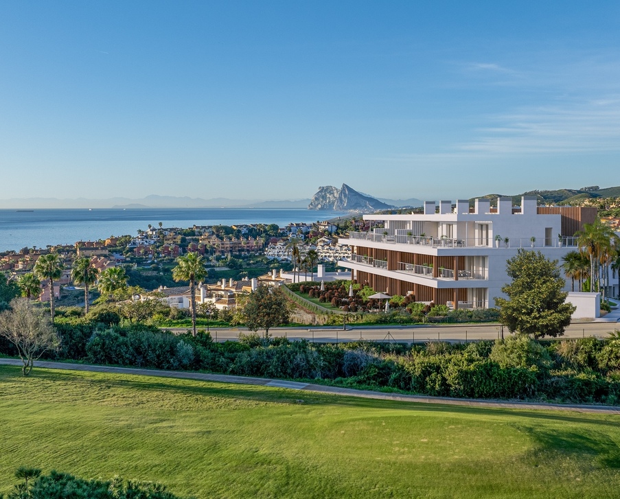 Byty s výhledem na moře a Gibraltar u golfu v La Alcaidesa